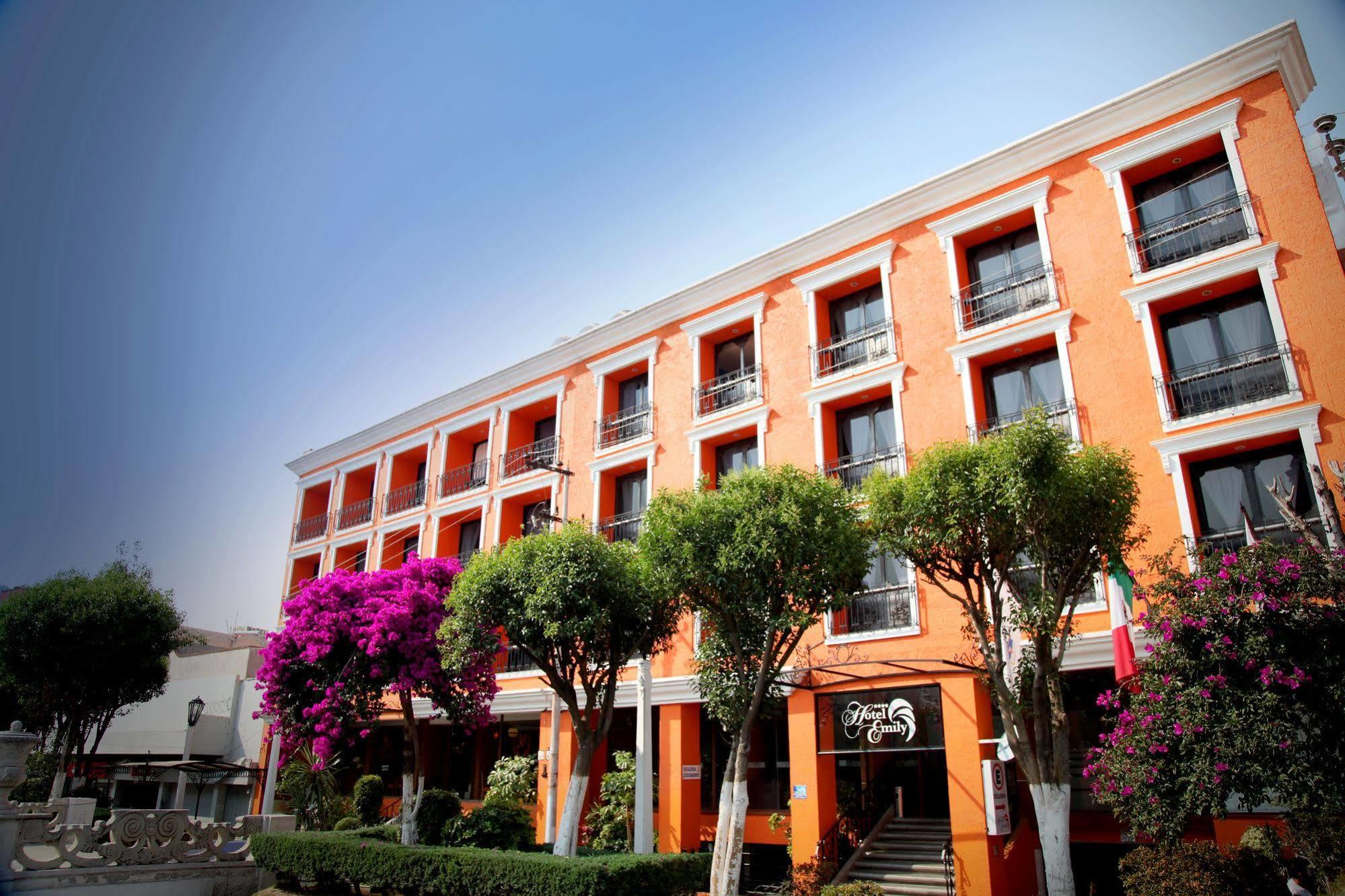 Hotel Emily Pachuca Exteriér fotografie